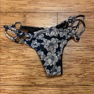 Acacia Blue Magnolia Molokini bottoms